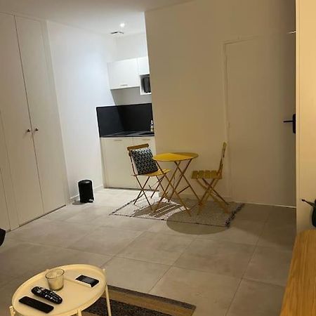 ניורט Charmant Studio / Centre Ville מראה חיצוני תמונה